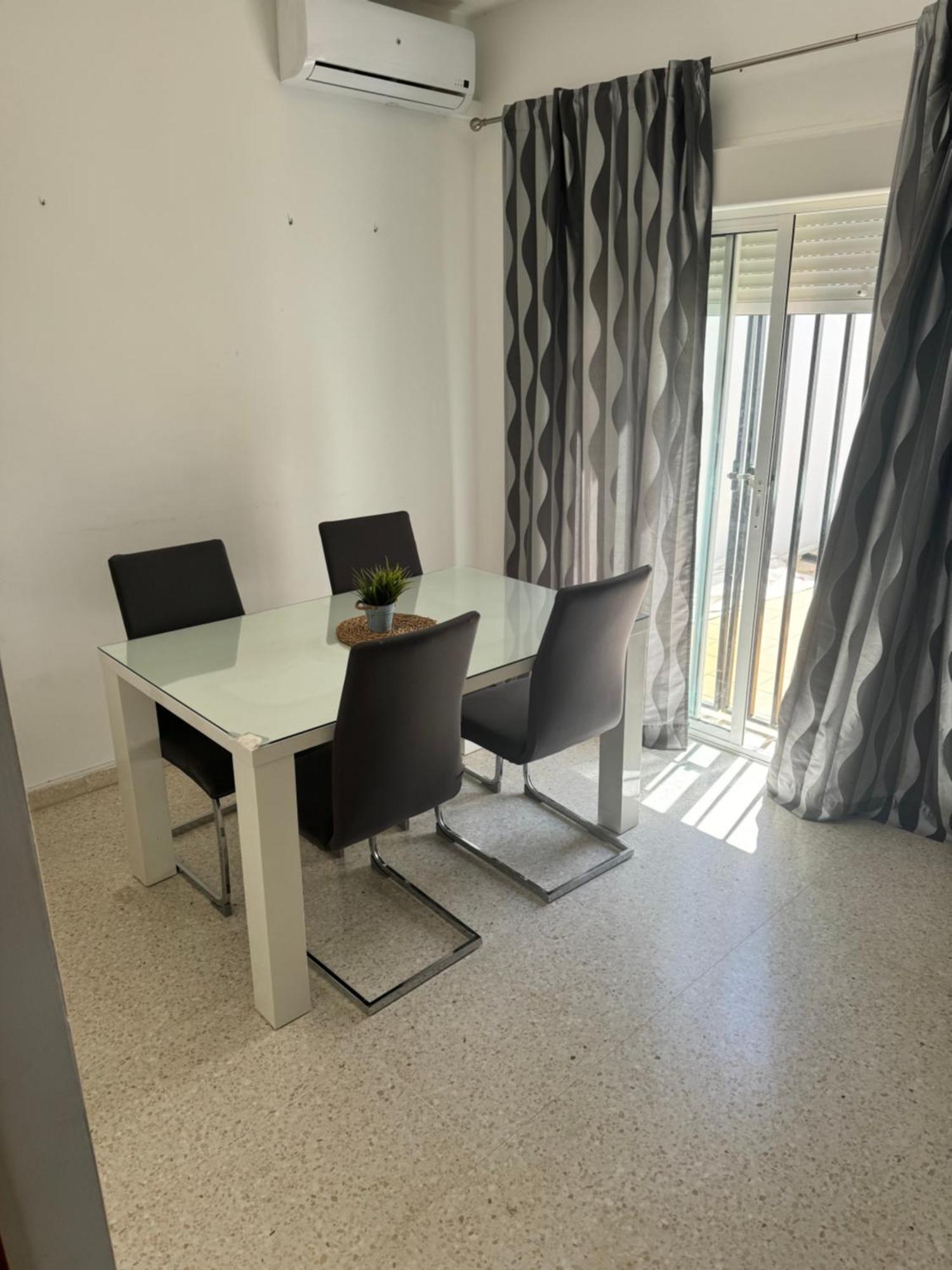 Casa Umbrete Apartamento *